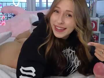 girl
        yononeey cam image #6373562