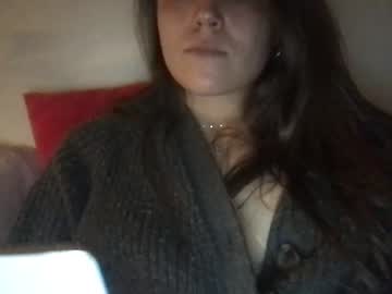 girl
        lababyr8 cam image #3124263