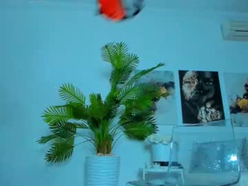 girl
        wowevawow cam image #612898