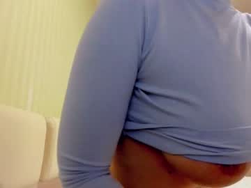 girl
        aminaswan_ cam image #609030