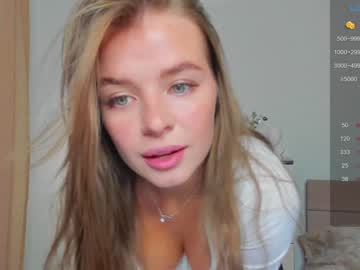 girl
        selfish_ashley cam image #2911122