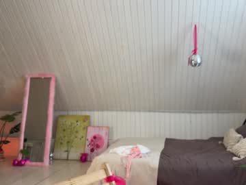 girl
        uwunikaa cam image #6791001