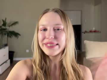 girl
        shyrubate cam image #5454480