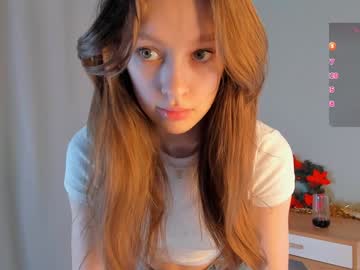 girl
        cwenhardey cam image #5862261