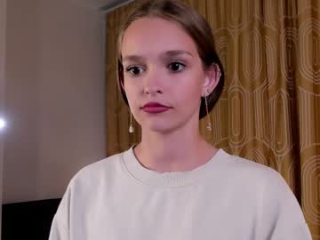 girl
        jodyall cam image #6882770