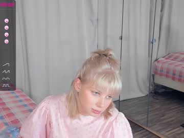 girl
        melissacarterr cam image #505619