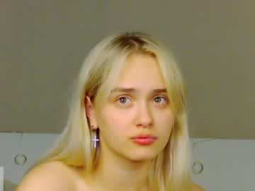 girl
        evi_wow cam image #1357093