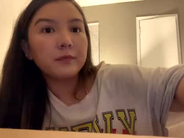 girl
        ravendevine cam image #1069863
