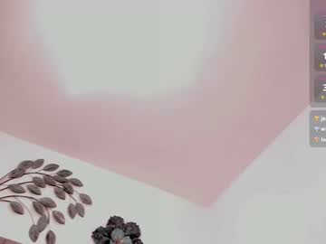 girl
        saraymonroe cam image #6174018