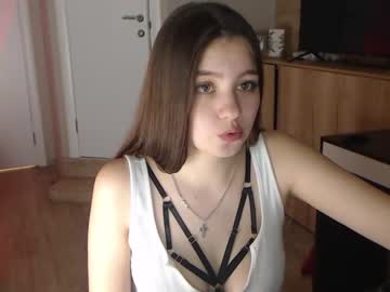 girl
        agata_krowly cam image #507820