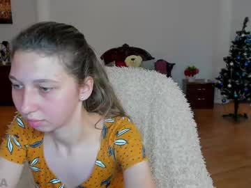girl
        mary_winters_ cam image #5669950