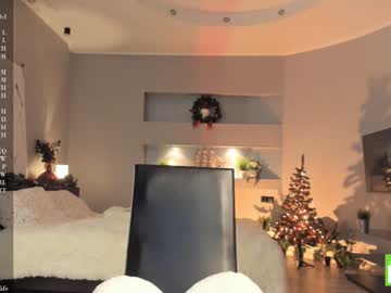 girl
        margarethowell cam image #5590074