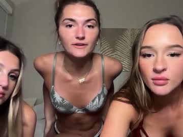 girl
        lilyblairee cam image #6665652
