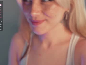 girl
        mia_milagros cam image #6832781