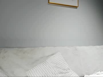 girl
        aria_diaz cam image #2425735