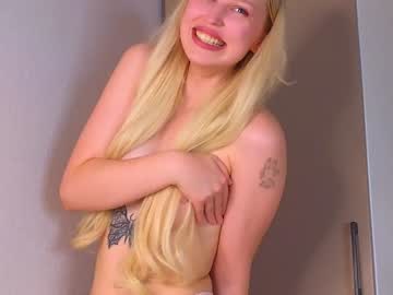 girl
        shyrubate cam image #4562852