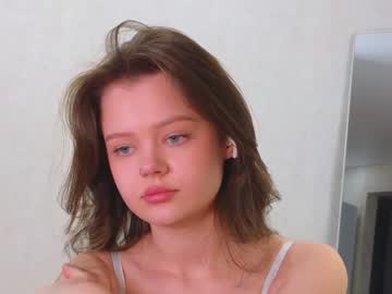 girl
        itwasinsimpsons cam image #3774088