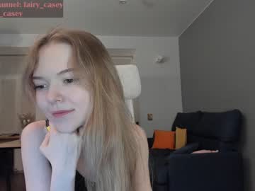 girl
        fairy_casey cam image #753346