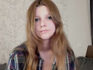girl
        alainaestrada cam image #2679801