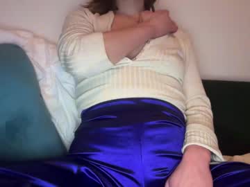girl
        internet_famous cam image #3210921