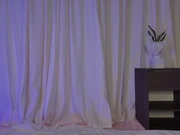 girl
        harooniks cam image #4090627