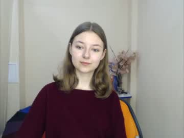 girl
        vivien_leight cam image #1029475