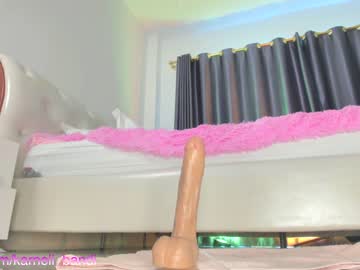 girl
        lovexxxpink cam image #2773693
