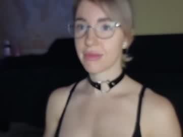 girl
        tinayummy cam image #2714020