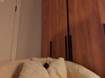 girl
        tollysage cam image #6572142