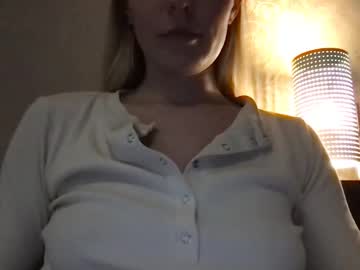 girl
        honeynymph cam image #6108359