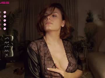 girl
        karrin cam image #221184