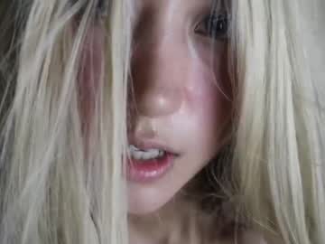 girl
        wendy_daniela cam image #3819503