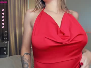 girl
        erline_may cam image #3793119
