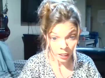girl
        blaire2017 cam image #582132
