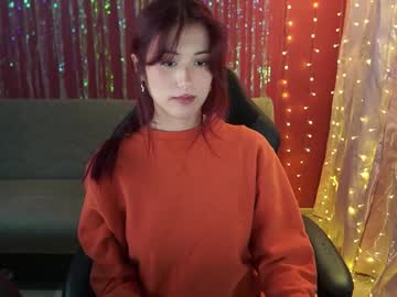girl
        greeny_mat cam image #4235311