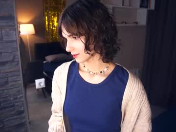 girl
        odettehatt cam image #6239533