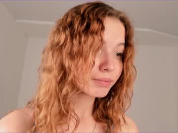 girl
        grizzly_vibe cam image #3941414