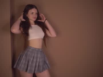 girl
        belletesla cam image #3656961