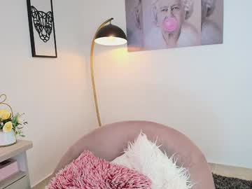 girl
        missniley cam image #5965186