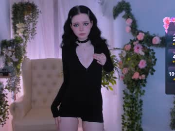 girl
        mo_na_ cam image #5163338