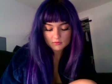 girl
        recklessvibing cam image #1626236