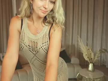 girl
        elixxxirrr cam image #5441603