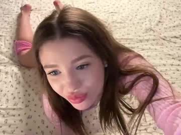 girl
        endlessmia cam image #6182581