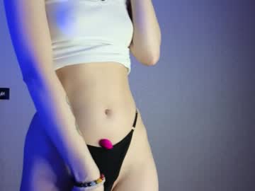 girl
        elsa_limerence cam image #4816147