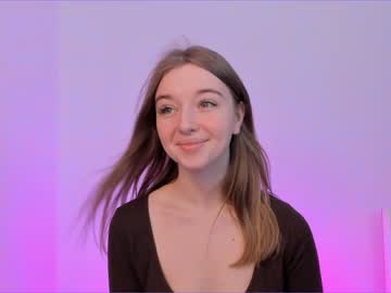 girl
        elizabeth__gray cam image #352328