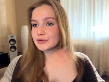 girl
        cute_siberian_girl cam image #6306803