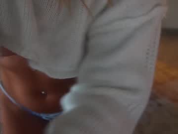 girl
        alex499990 cam image #5966095