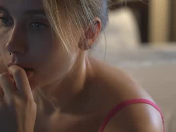 girl
        2girls_1dream cam image #6876380