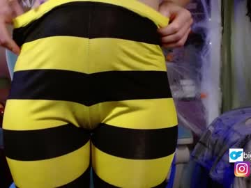 couple
        bigeyesxo cam image #2620522