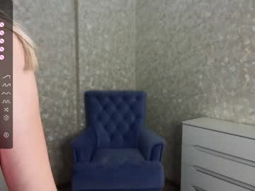 girl
        sandra_cheeks cam image #2245986